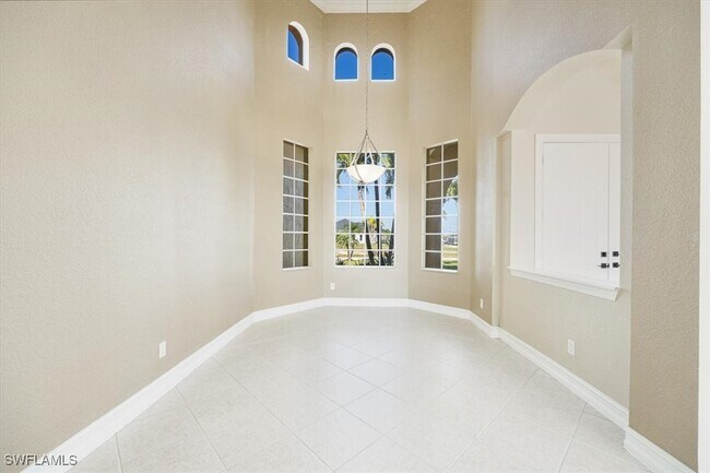 Building Photo - 1539 NW 42nd Ave