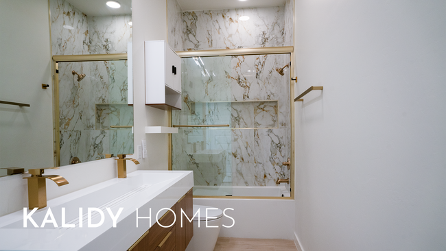 Building Photo - 605 N Idaho Ave