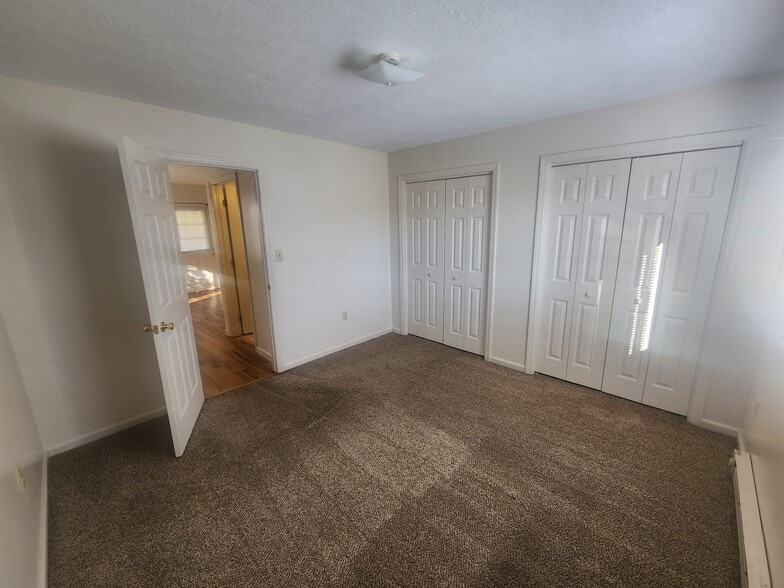 Bed Room - 761 Fairmont Rd