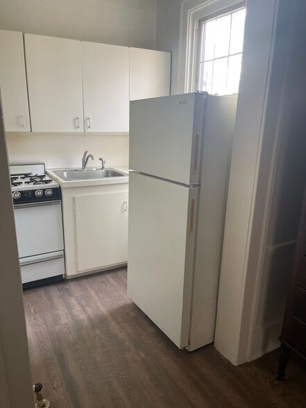 Building Photo - 1104 Union St