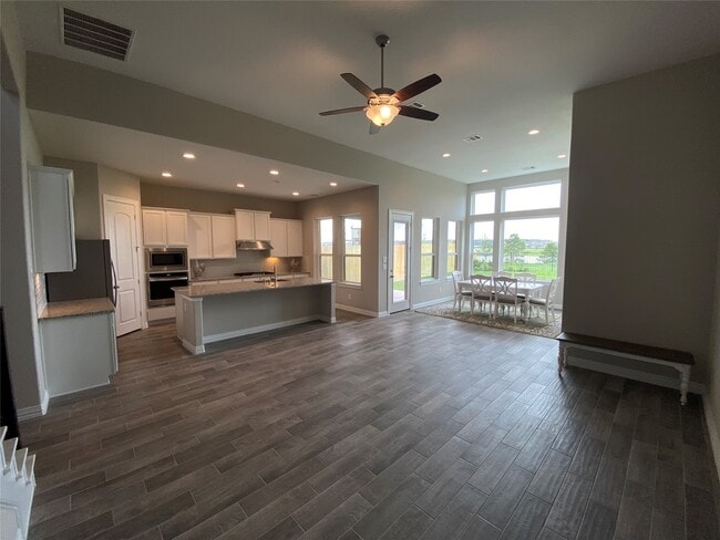 Building Photo - 7414 Evelyn Grv Dr