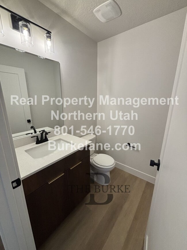 Building Photo - Brand New Townhomes in Farmington