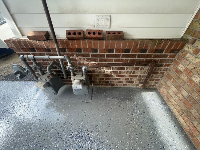 Building Photo - Easy location in Erwin