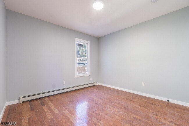 Building Photo - 43 Tillinghast St