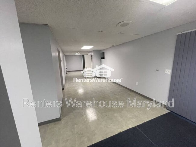 Building Photo - 2621 Fallston Rd