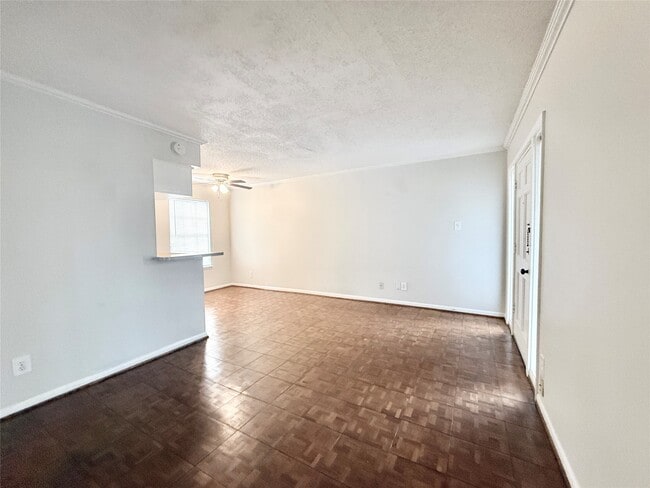 Building Photo - 3902 Mandell St