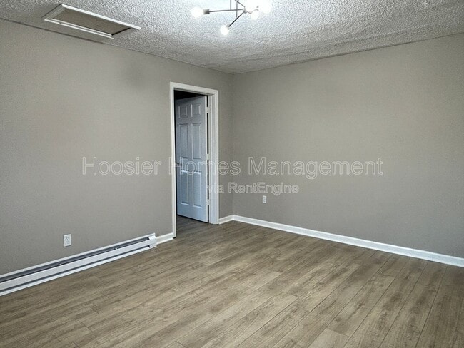 Building Photo - 1338 Barth Ave