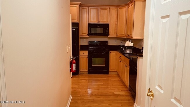 Building Photo - 523 Sophee Ln