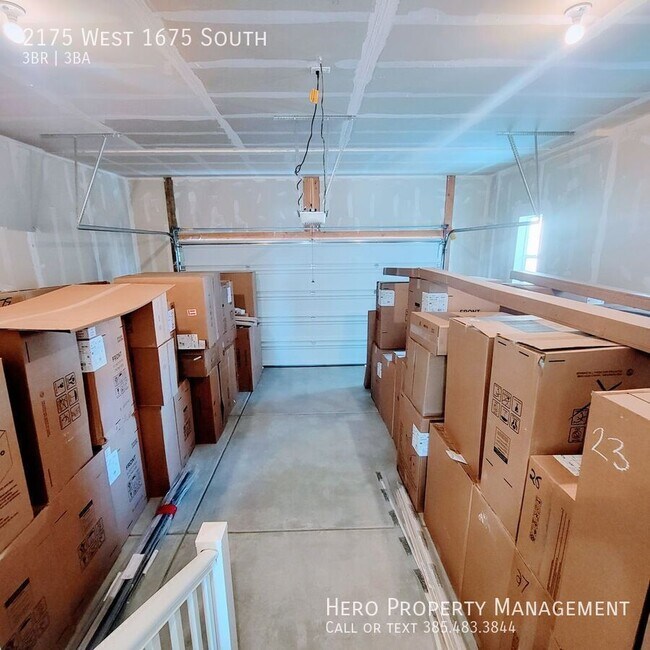 Building Photo - 2175 W 1675 S
