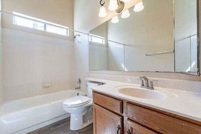 Building Photo - Bright, Spacious & Ready to Welcome You Ho...