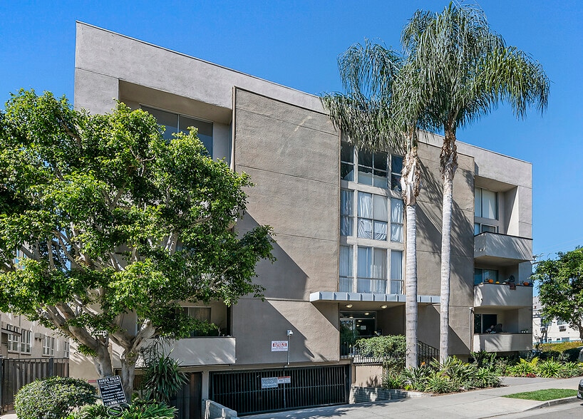 Building Photo - Kings Villa