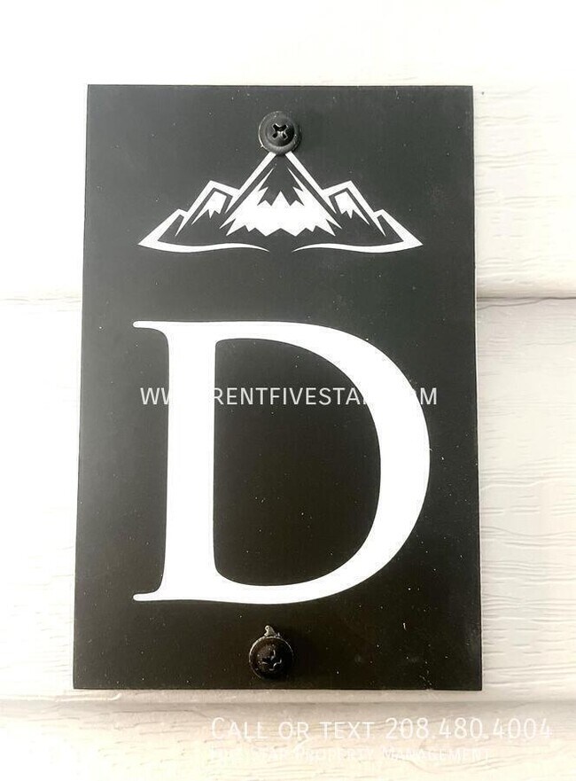 Building Photo - 2478 Foothill Blvd