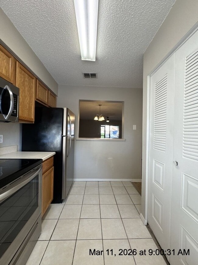 Building Photo - Daytona Beach 2/2.5 townhome