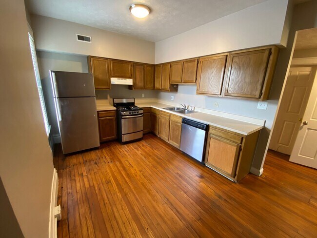 Building Photo - 149 Frambes Ave