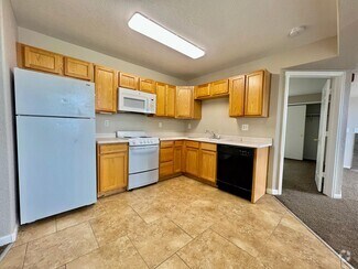 Building Photo - 2 Bed Apartment in the Sable Cove Condomin...