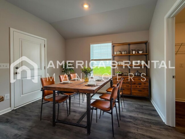 Building Photo - 470 Antler Wy