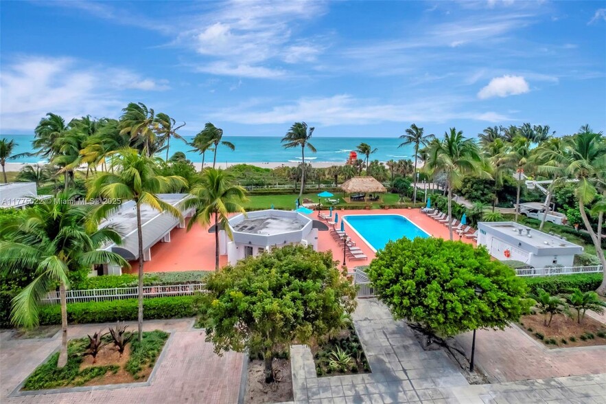 Building Photo - 2401 Collins Ave