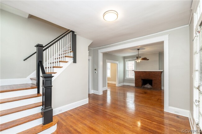 Building Photo - 2726 Hanes Ave