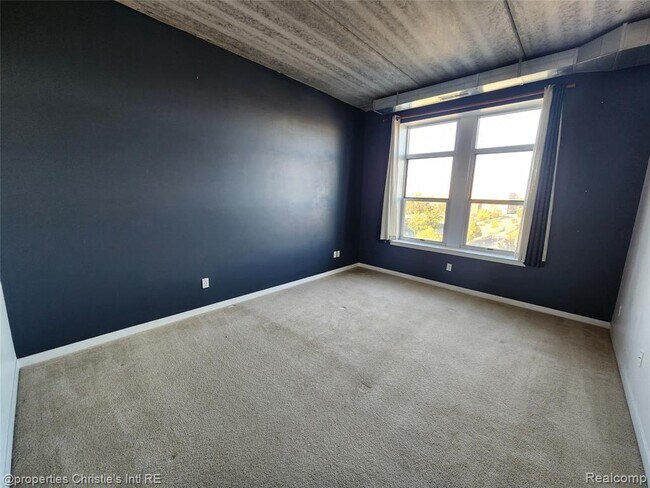 Building Photo - 66 Winder St