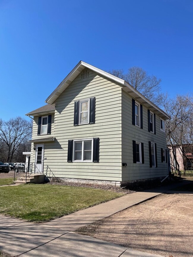 Building Photo - 1214 S Dewey St