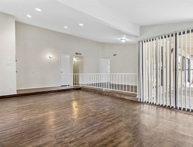 Building Photo - 5510 Dunnethead Dr