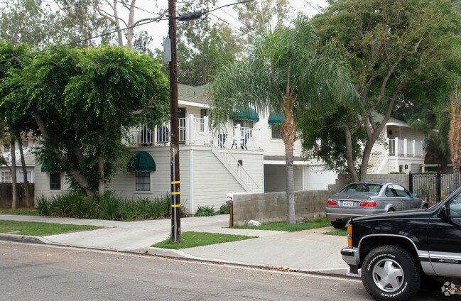 Primary Photo - 430 S Olive St