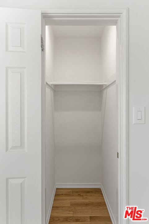 Building Photo - 1233 N Harper Ave