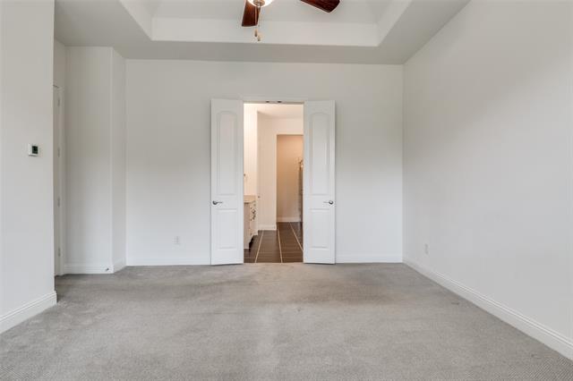 Building Photo - 513 Montrose Dr