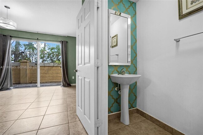 Building Photo - 1855 SW 89th Terrace