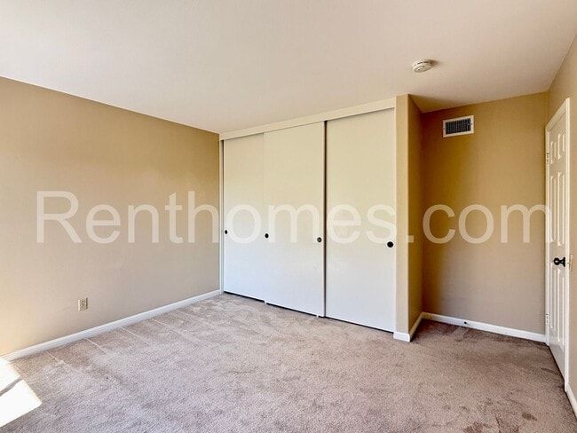 Building Photo - 12613 Crest Knolls Ct