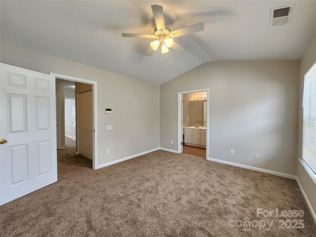 Building Photo - 3242 Mannington Dr