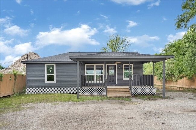 Building Photo - 2631 Mansfield St