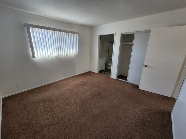 Building Photo - 11761 Colima Rd