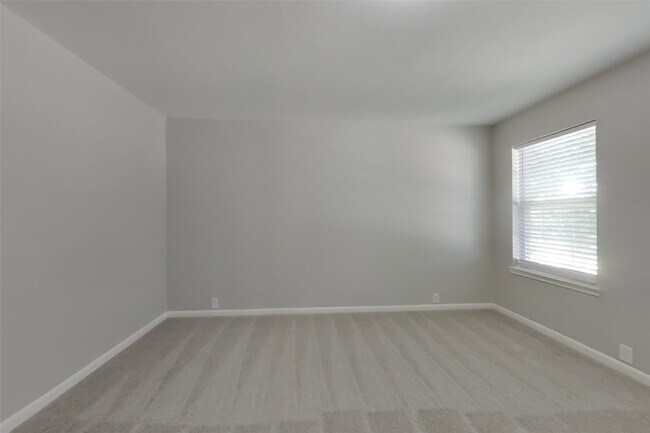 Building Photo - 2744 Woodspring Forest Dr