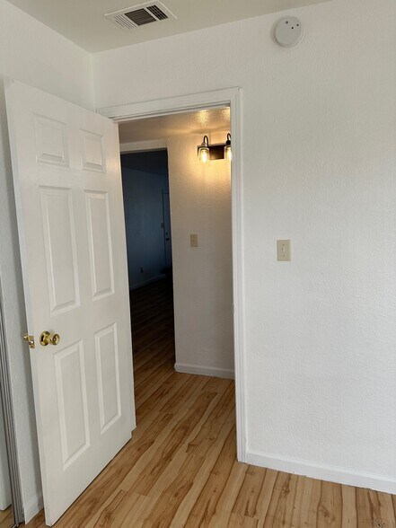Building Photo - 3634 Bellinger Ct