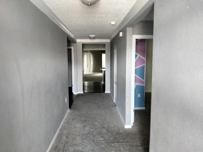 Building Photo - 1982 Nottoway Woods Ln