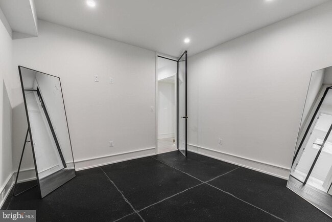 Building Photo - 8757 Brook Rd