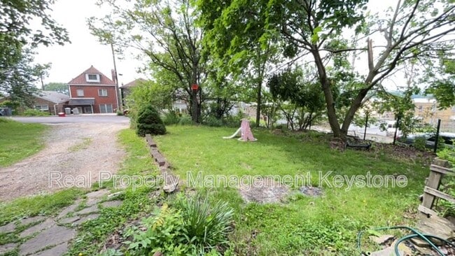 Building Photo - 2509 Farkas Pl