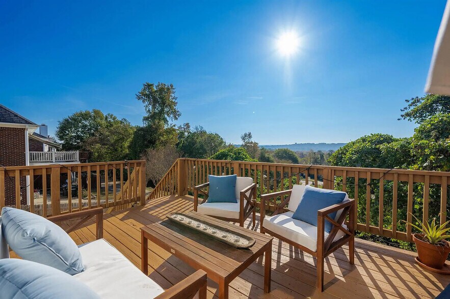 Building Photo - 1565 Bent River Cir