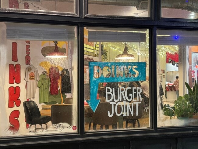 Building Photo - 18702 Arrowhead Ave