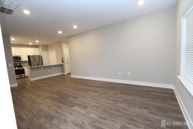 Building Photo - 814 Stiller Ln