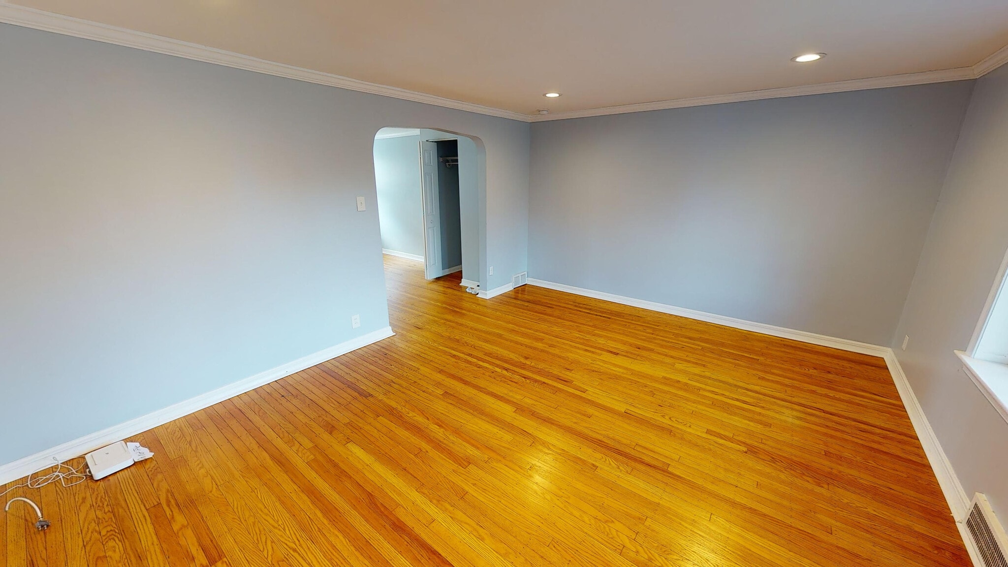 LIVING/DINING ROOM - 308 Comly Ave