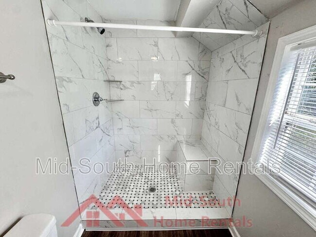 Building Photo - 324 Harrell St