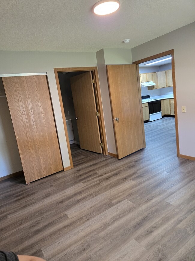 Building Photo - 8th & 8th Apartments