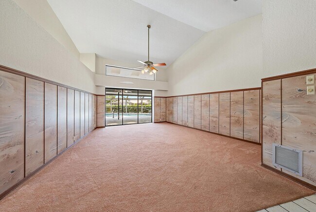 Building Photo - 18 Glencairn Rd