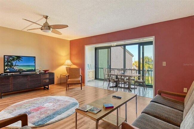 Building Photo - 1601 Bayhouse Point Dr
