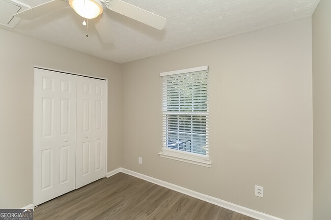 Building Photo - 6695 Emerald Pointe Cir