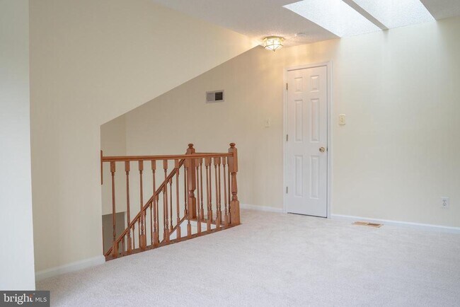 Building Photo - 12101 Greenwood Ct