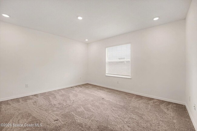 Building Photo - 849 Brookview Ln