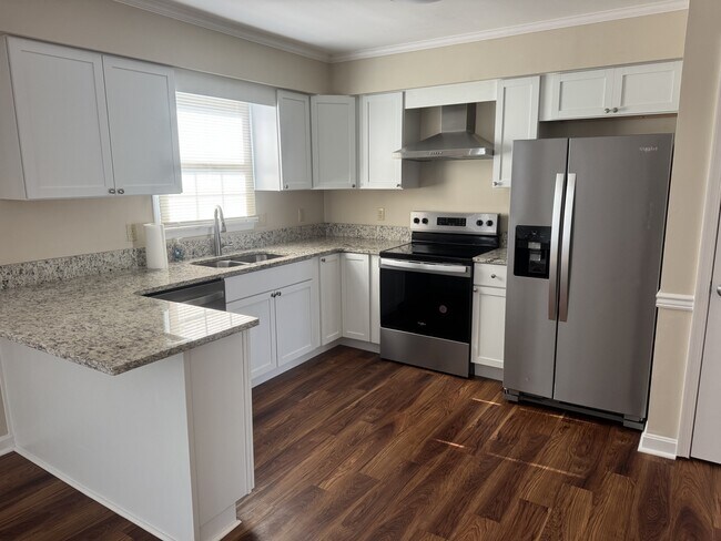 Building Photo - 1017 Baccharis Dr
